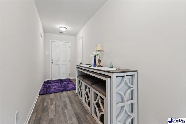 722 Twin Oaks Circle, Lake City, SC 29560