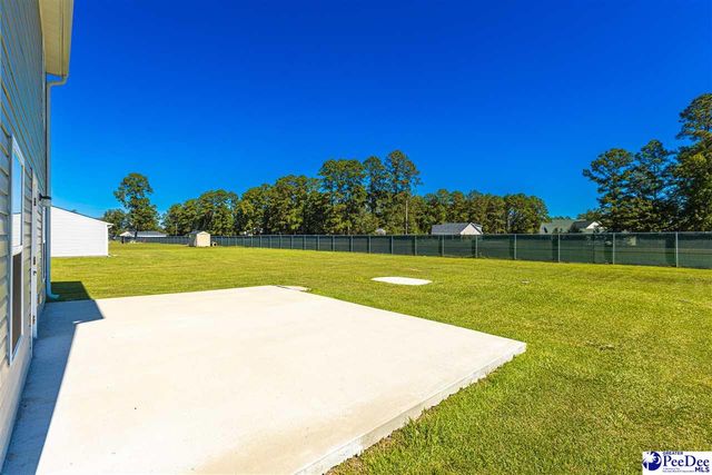 722 Twin Oaks Circle, Lake City, SC 29560