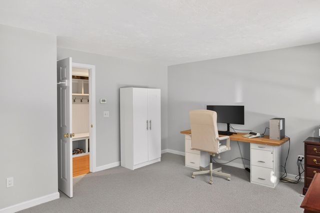 20 Anchor Drive, Forestdale, MA 02644