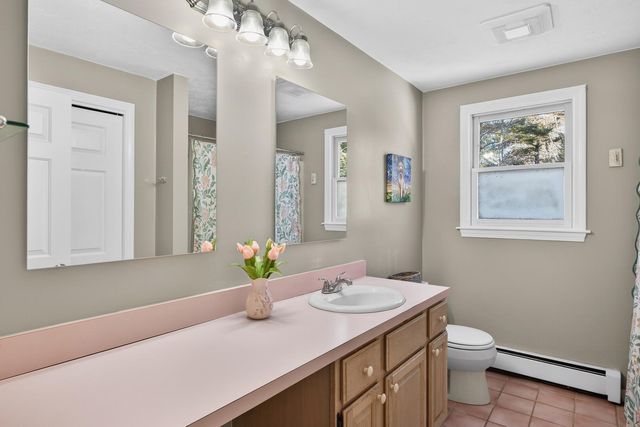 20 Anchor Drive, Forestdale, MA 02644