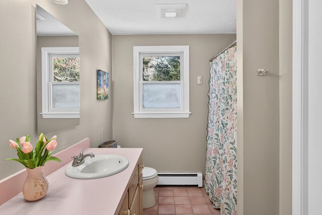 20 Anchor Drive, Forestdale, MA 02644