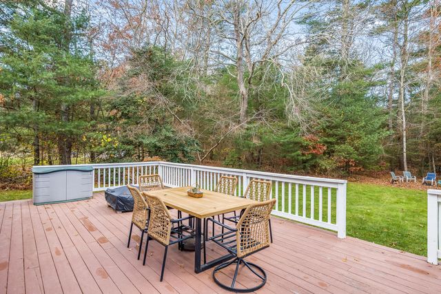 20 Anchor Drive, Forestdale, MA 02644