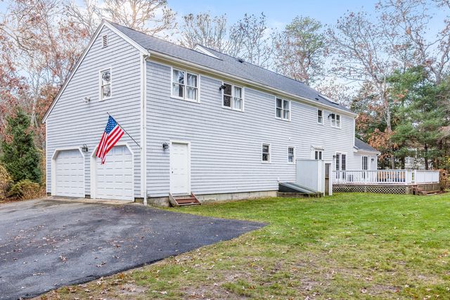 20 Anchor Drive, Forestdale, MA 02644