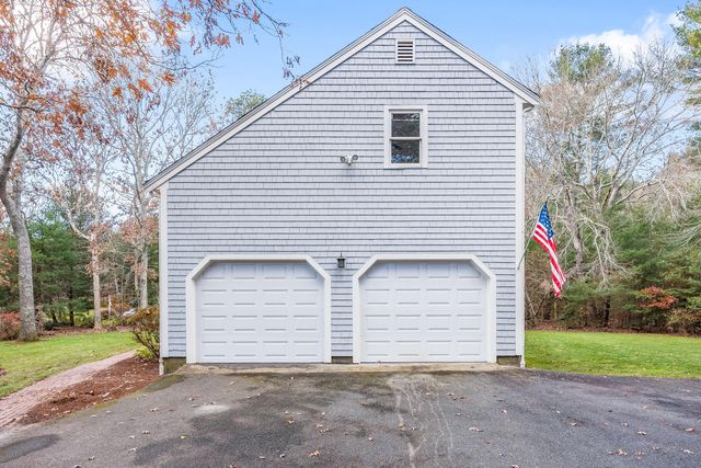 20 Anchor Drive, Forestdale, MA 02644