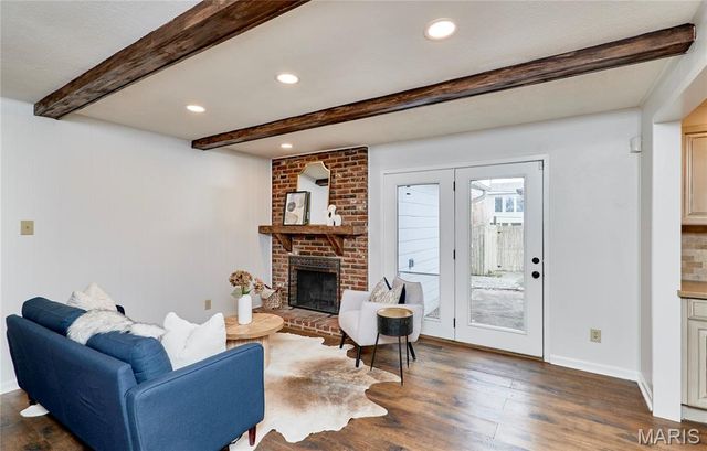 396 Sorrento Drive, Ballwin, MO 63021