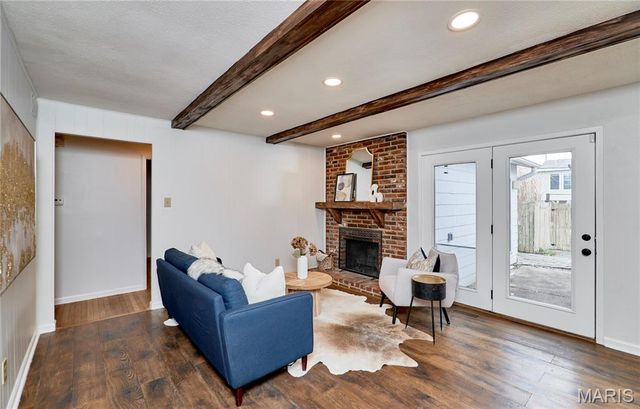 396 Sorrento Drive, Ballwin, MO 63021