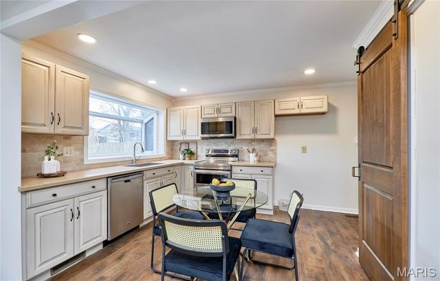 396 Sorrento Drive, Ballwin, MO 63021