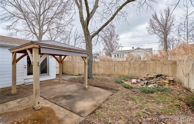 396 Sorrento Drive, Ballwin, MO 63021