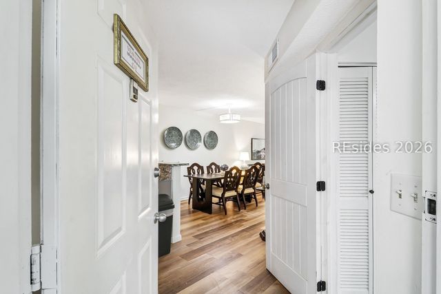 10 Lemoyne Ave Apt 101, Hilton Head Island, SC 29928