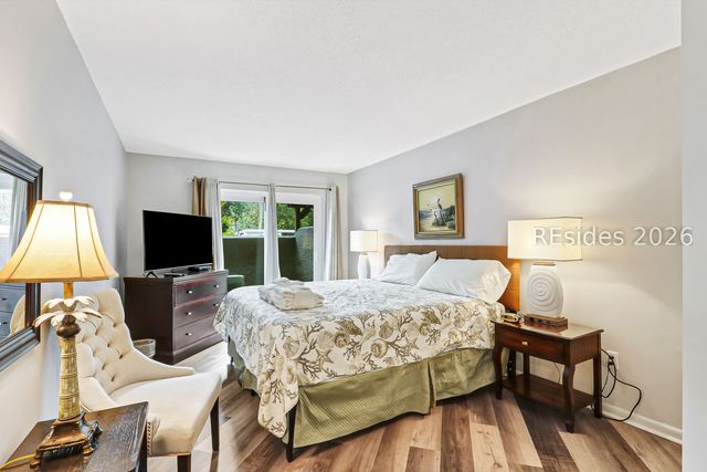 10 Lemoyne Ave Apt 101, Hilton Head Island, SC 29928