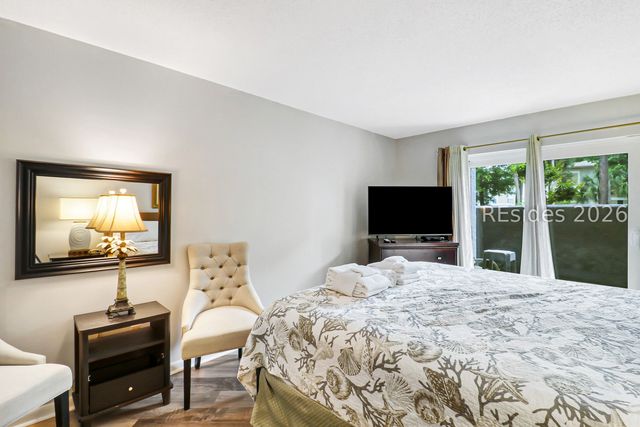 10 Lemoyne Ave Apt 101, Hilton Head Island, SC 29928