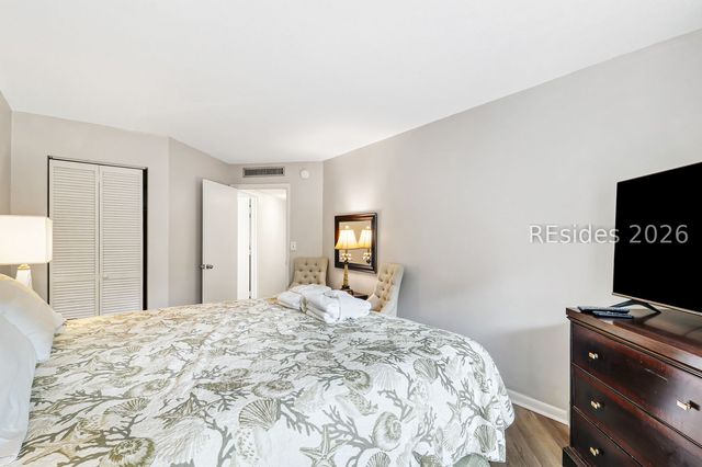 10 Lemoyne Ave Apt 101, Hilton Head Island, SC 29928