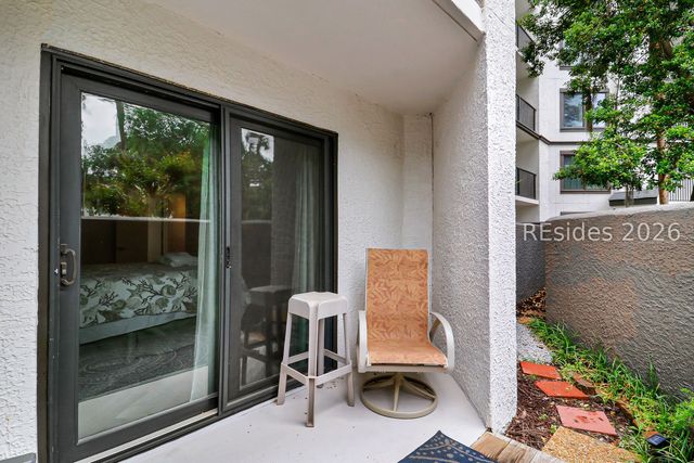 10 Lemoyne Ave Apt 101, Hilton Head Island, SC 29928