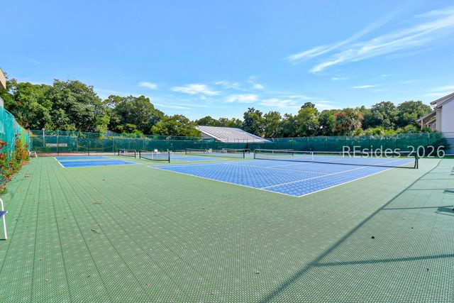 10 Lemoyne Ave Apt 101, Hilton Head Island, SC 29928