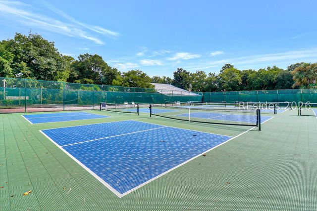 10 Lemoyne Ave Apt 101, Hilton Head Island, SC 29928