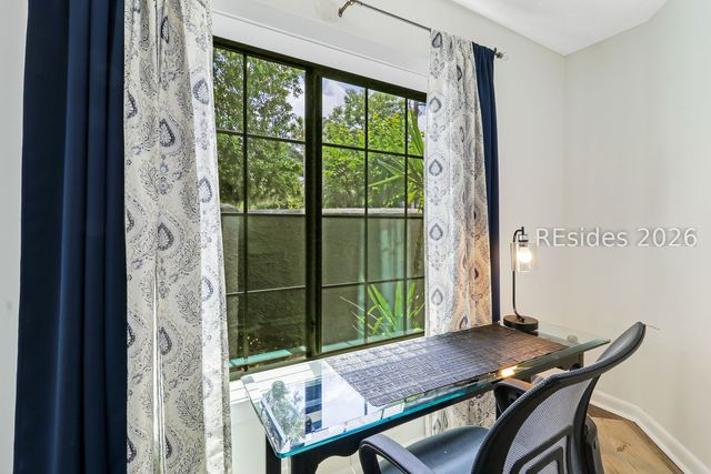 10 Lemoyne Ave Apt 101, Hilton Head Island, SC 29928