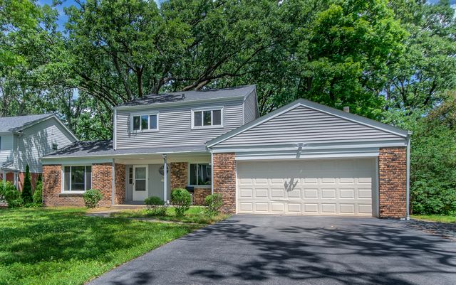 104 E Louis Avenue, Lake Forest, IL 60045