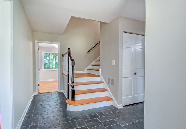 104 E Louis Avenue, Lake Forest, IL 60045