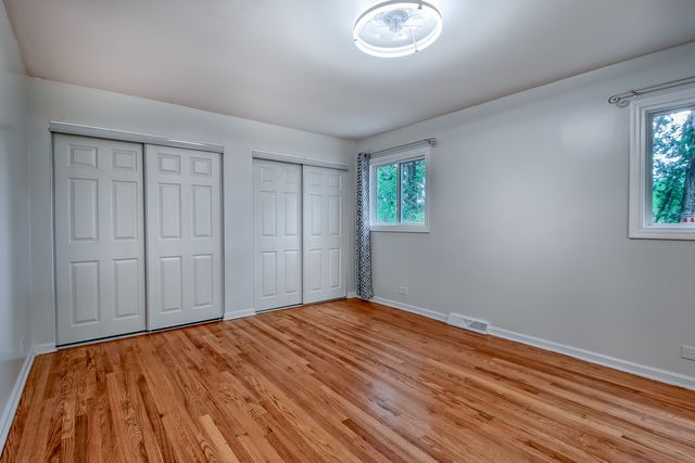 104 E Louis Avenue, Lake Forest, IL 60045