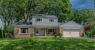 104 E Louis Avenue, Lake Forest, IL 60045