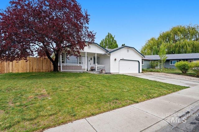 3308 Robinhood Loop, Nampa, ID 83687