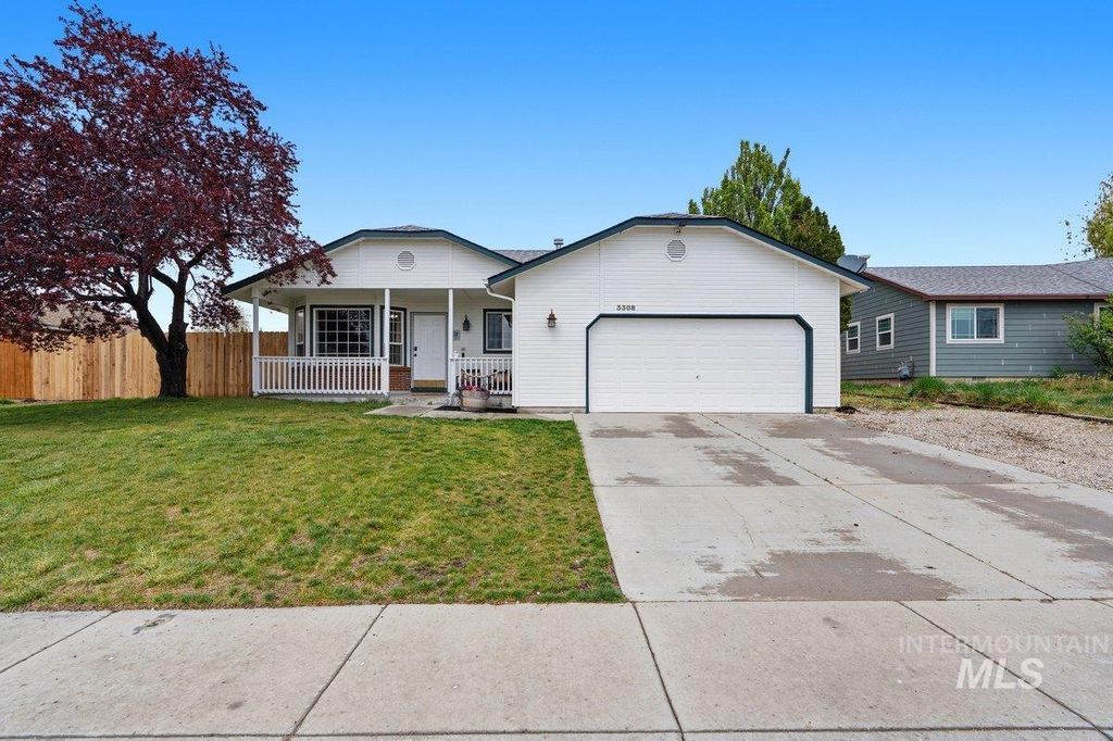 3308 Robinhood Loop, Nampa, ID 83687