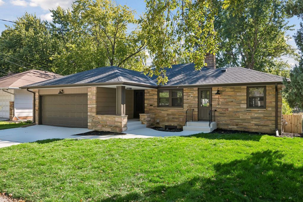 709 E 61st Street, Minneapolis, MN 55417 — photo 2