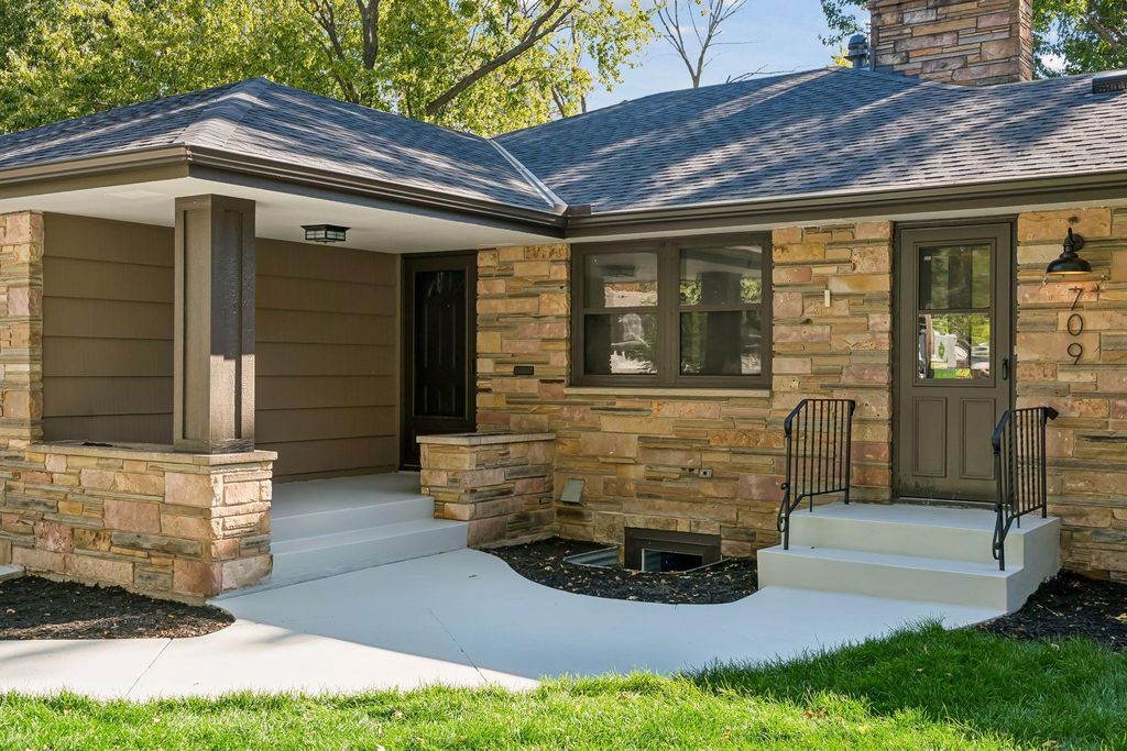 709 E 61st Street, Minneapolis, MN 55417 — photo 3