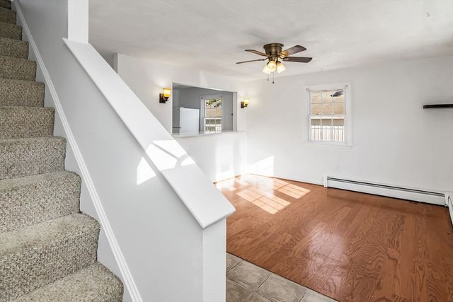 23 Hobson St 23, Lawrence, MA 01841