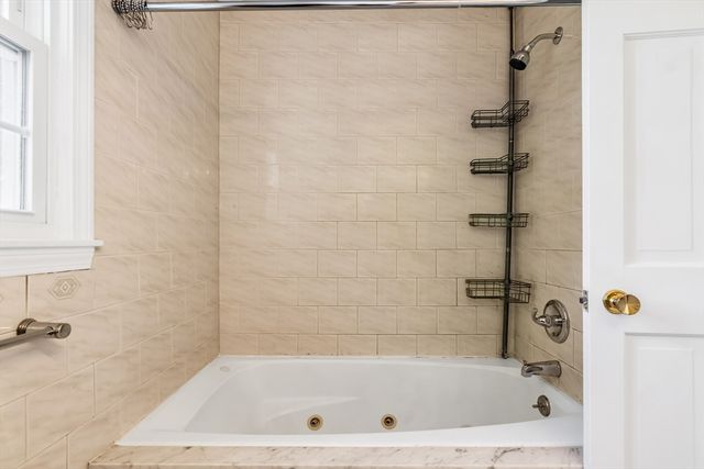 23 Hobson St 23, Lawrence, MA 01841