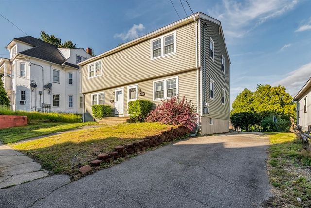 23 Hobson St 23, Lawrence, MA 01841