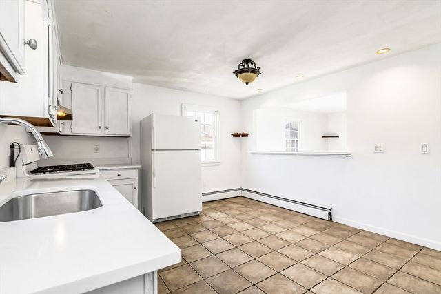 23 Hobson St 23, Lawrence, MA 01841