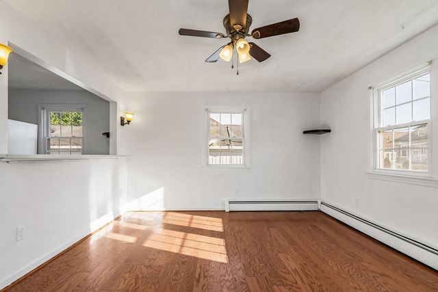 23 Hobson St 23, Lawrence, MA 01841
