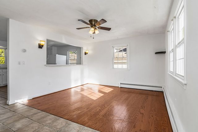 23 Hobson St 23, Lawrence, MA 01841