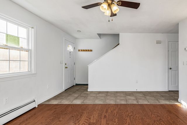 23 Hobson St 23, Lawrence, MA 01841