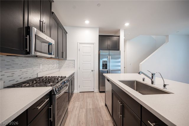 600 North Carriage Hill Drive 1056, Las Vegas, NV 89138