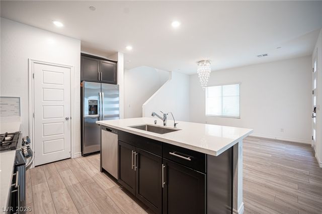 600 North Carriage Hill Drive 1056, Las Vegas, NV 89138