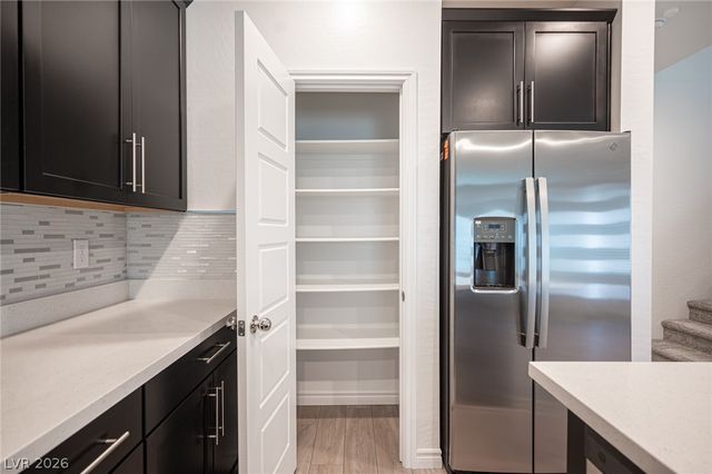 600 North Carriage Hill Drive 1056, Las Vegas, NV 89138