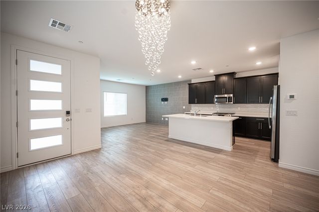 600 North Carriage Hill Drive 1056, Las Vegas, NV 89138