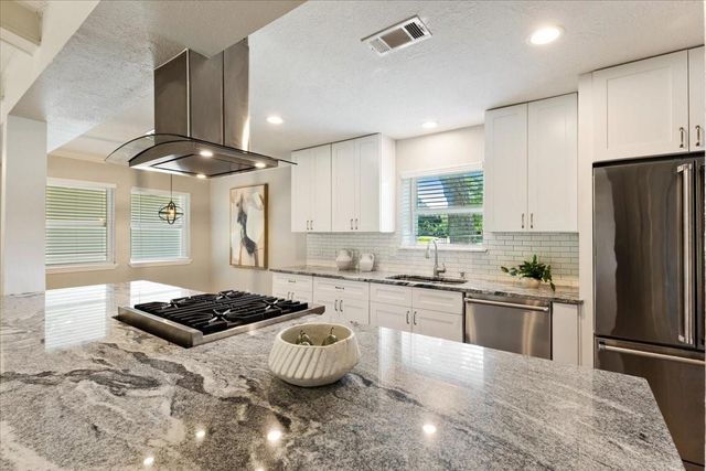 6327 Westcreek Drive, Brookside, TX 77581