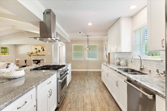 6327 Westcreek Drive, Brookside, TX 77581
