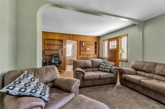 87 Richfield Road, Amherst, NY 14221