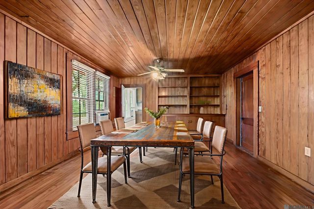 7612 Stirling Rd, St Francisville, LA 70775