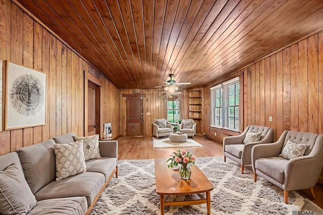 7612 Stirling Rd, St Francisville, LA 70775