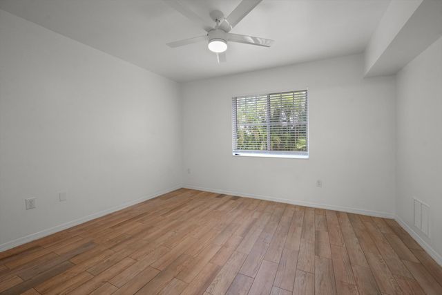 6475 Emerald Dunes Drive 206, West Palm Beach, FL 33411