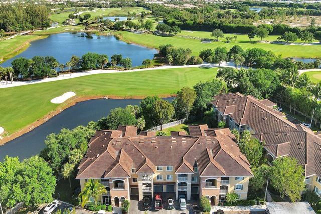 6475 Emerald Dunes Drive 206, West Palm Beach, FL 33411