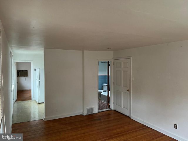 7235 DUNGAN RD, Philadelphia, PA 19111