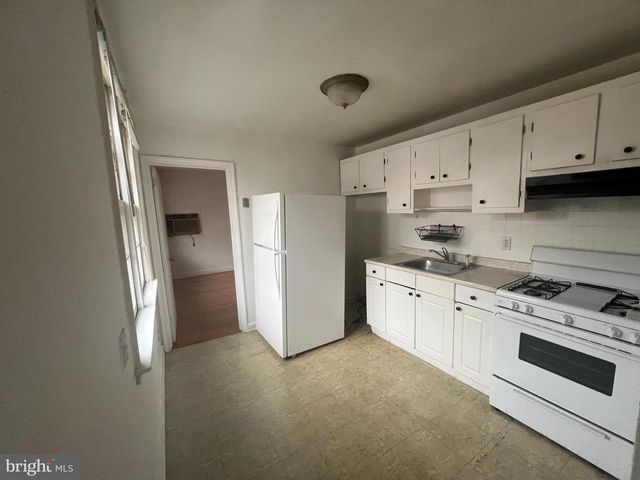 7235 DUNGAN RD, Philadelphia, PA 19111