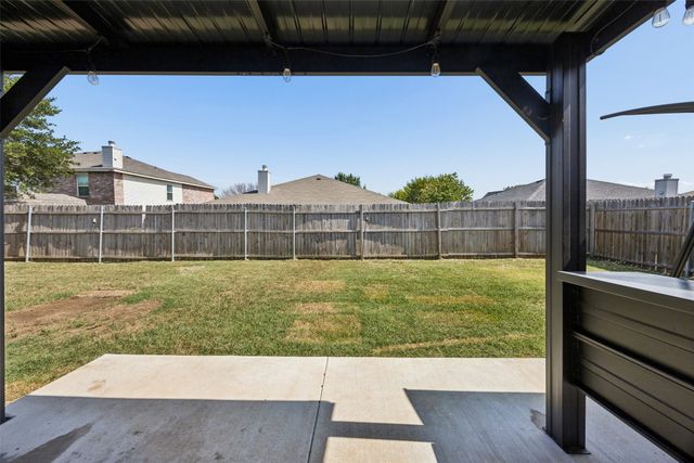 641 Mallard Drive, Saginaw, TX 76131