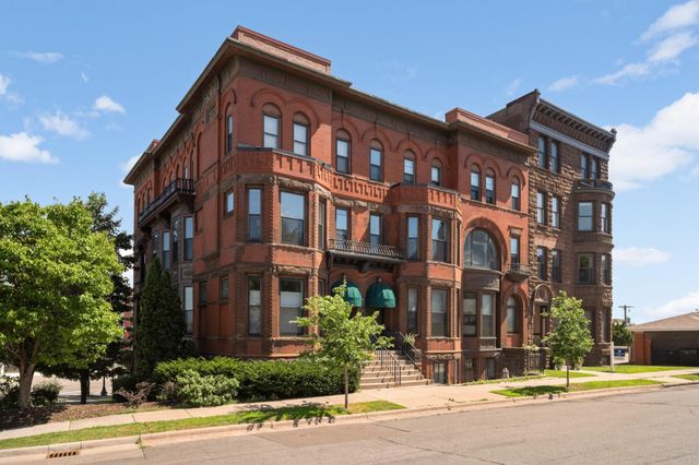 168 College Avenue W 4, Saint Paul, MN 55102